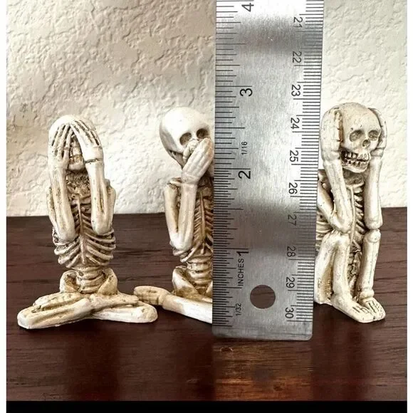 Hear no evil, see no evil, speak no evil skeleton figurine set of 3 - Picture 8 of 9